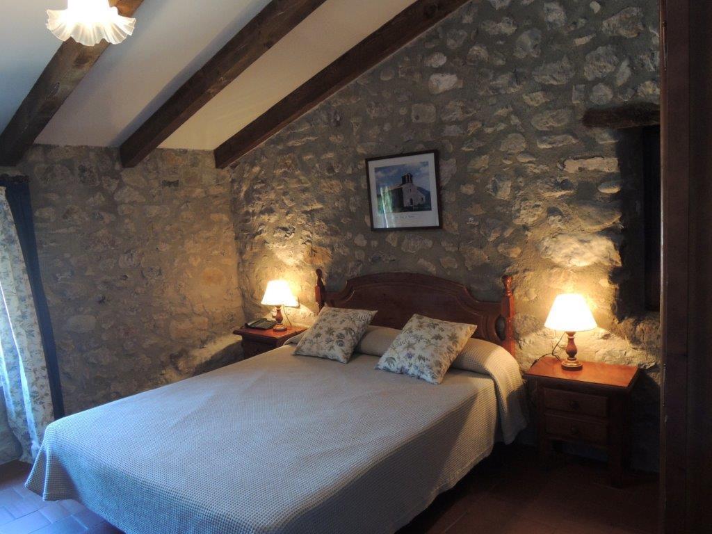 Hostal De La Rovira Oix Esterno foto