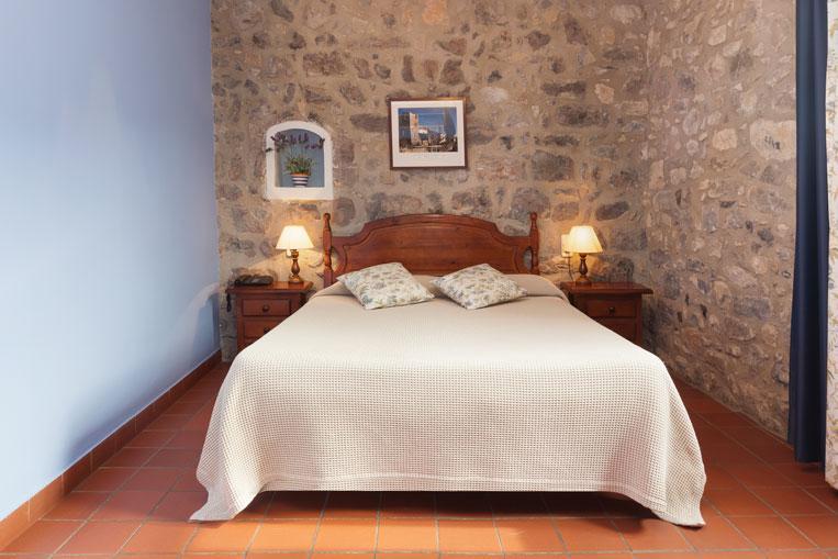 Hostal De La Rovira Oix Esterno foto